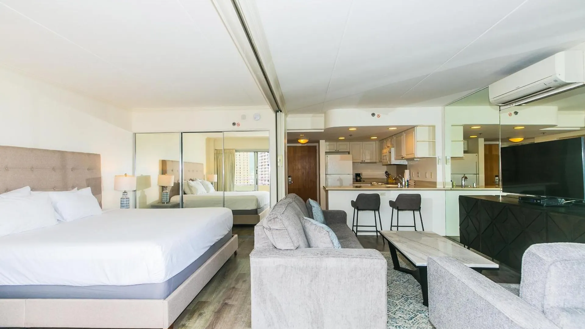 Ilikai Tower 1623 City View 1BR Honolulu
